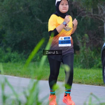 Runner Photo 2054717