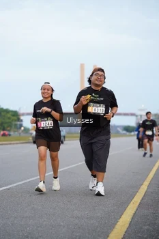 Runner Photo 2054721
