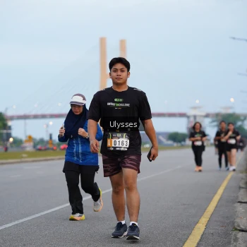 Runner Photo 2054778