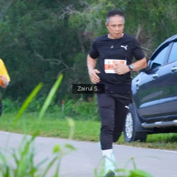 Runner Photo 2054826