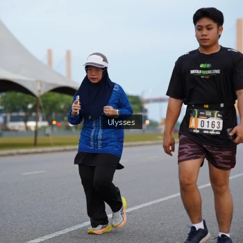 Runner Photo 2054831