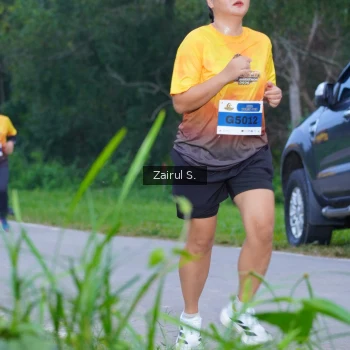 Runner Photo 2054844