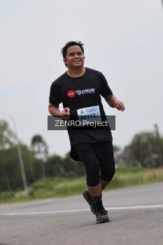 Runner Photo 2054921