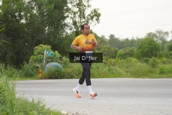 Runner Photo 2054932