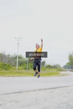 Runner Photo 2055026