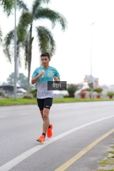 Runner Photo 2055194