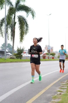 Runner Photo 2055229