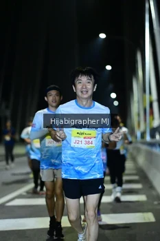 Runner Photo 2055433