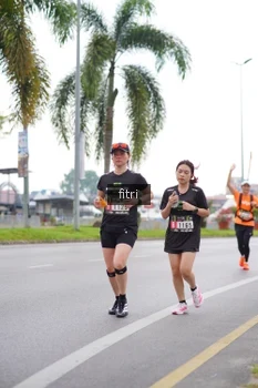 Runner Photo 2055558