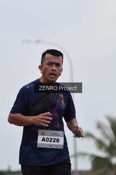 Runner Photo 2055635