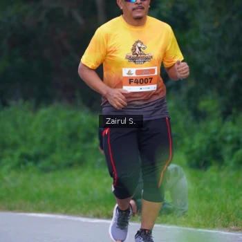 Runner Photo 2055701