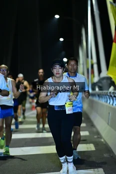 Runner Photo 2055757