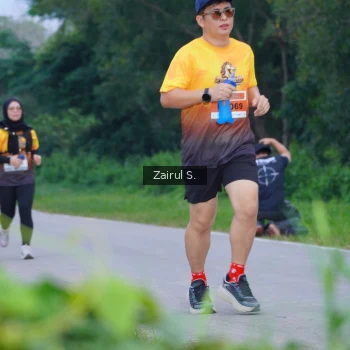 Runner Photo 2055981