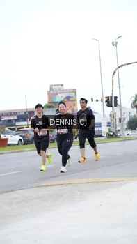 Runner Photo 2056000