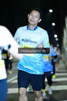 Runner Photo 2056302