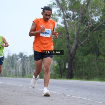 Runner Photo 2056337