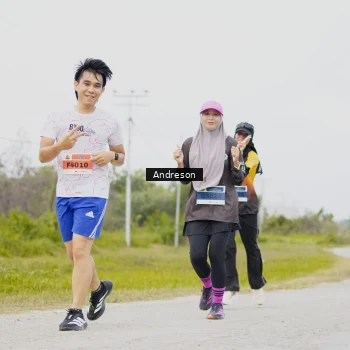 Runner Photo 2056356