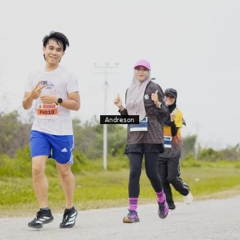 Runner Photo 2056374