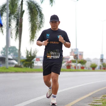 Runner Photo 2056599