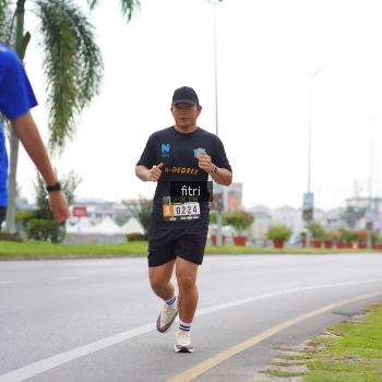 Runner Photo 2056616
