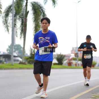Runner Photo 2056638