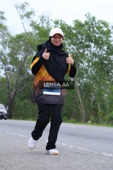 Runner Photo 2056940