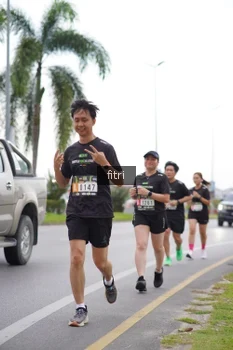 Runner Photo 2057223