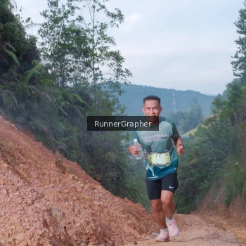 Runner Photo 2057235
