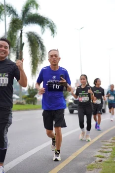 Runner Photo 2057451
