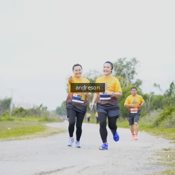 Runner Photo 2057634