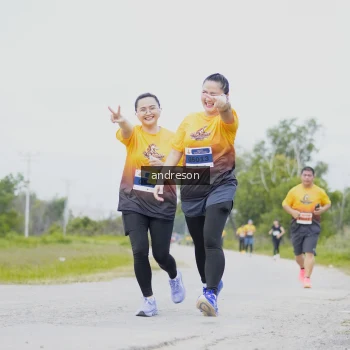 Runner Photo 2057778