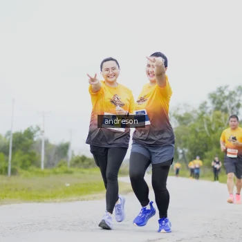 Runner Photo 2057898