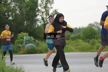 Runner Photo 2058006