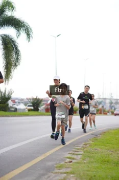 Runner Photo 2058020