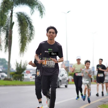 Runner Photo 2058050