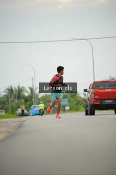 Runner Photo 2058075