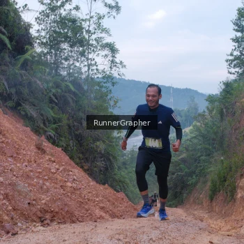 Runner Photo 2058101