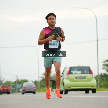 Runner Photo 2058207