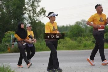 Runner Photo 2058434