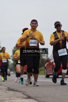 Runner Photo 2058715