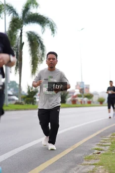 Runner Photo 2058795