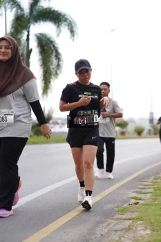Runner Photo 2058833
