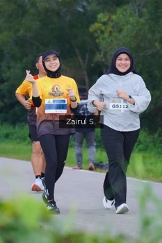 Runner Photo 2058875