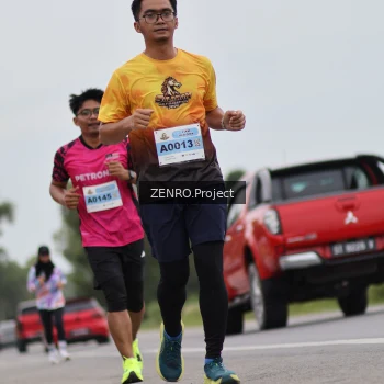 Runner Photo 2058918