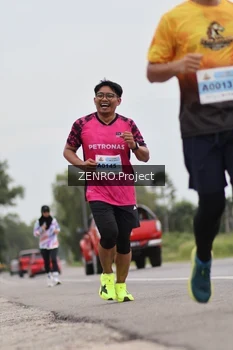 Runner Photo 2058958