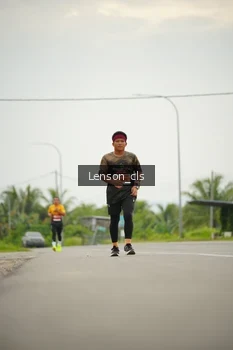 Runner Photo 2059009