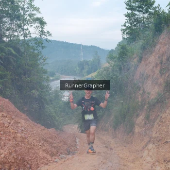 Runner Photo 2059033