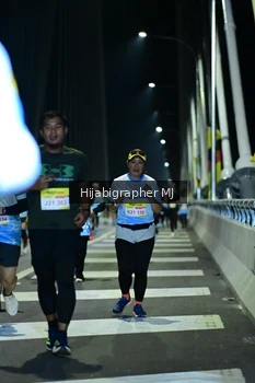 Runner Photo 2059170