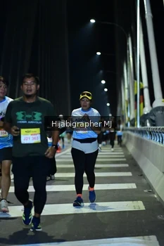 Runner Photo 2059390