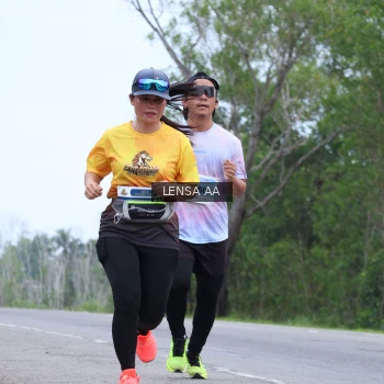 Runner Photo 2059776